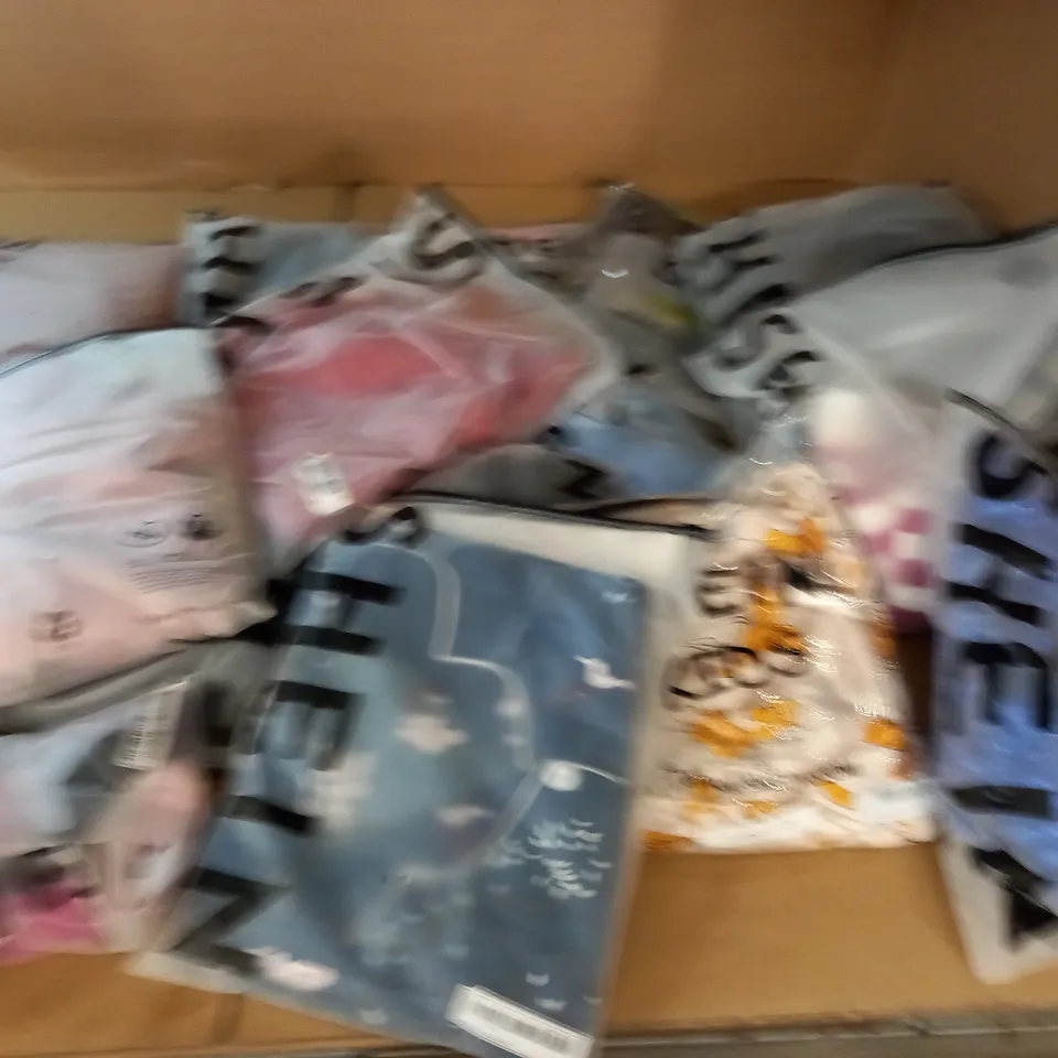 LOT OF 18 ASSORTED BAGGED SHEIN CLOTHING ITEMS IN VARIOUS SIZES