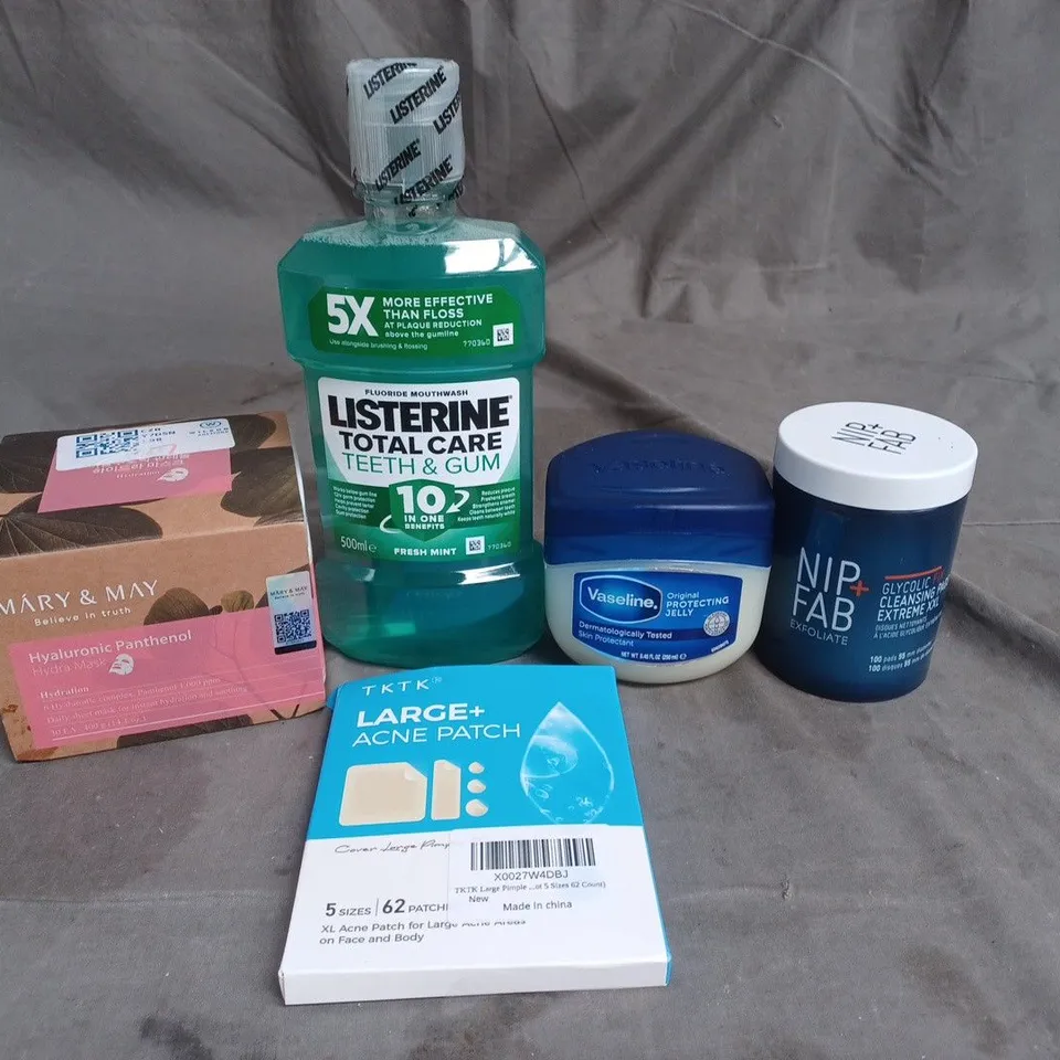APPROXIMATEY 20 HEALTH AND BEAUTY PRODUCTS TO INCLUDE LISTERINE MOUTHWASH, VASELINE PROTECTING JELLY AND MARY & MAY HYDRA MASK