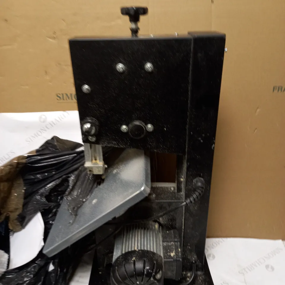 DRAPER TWO WHEEL BANDSAW