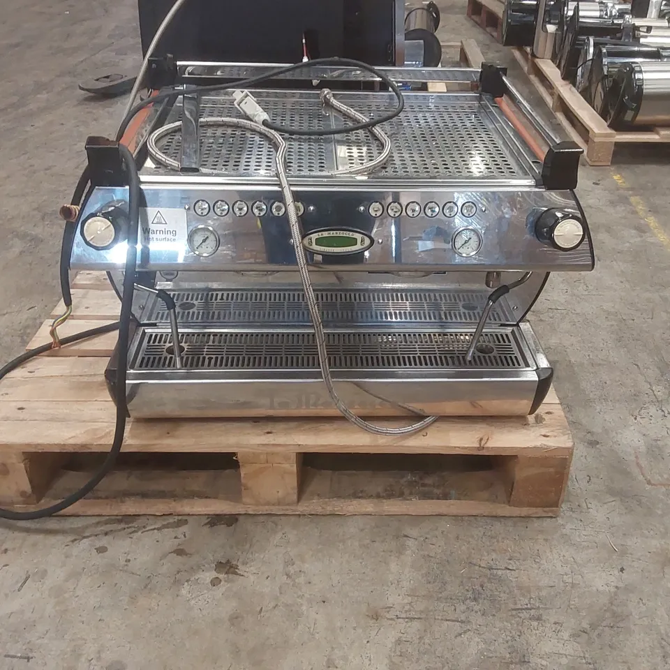LA MARZOCCO COMMERCIAL 2 GROUP COFFEE MACHINE