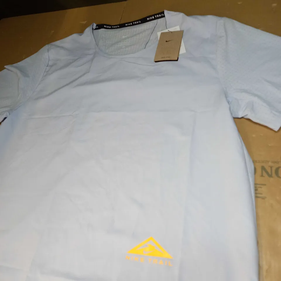 NIKE TRAIL DRI-FIT T-SHIRT SIZE L
