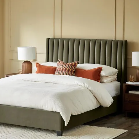 BOXED DANETTI AMALFI OLIVE GREEN VELVET KING SIZE OTTOMAN STORAGE BED (3 BOXES)