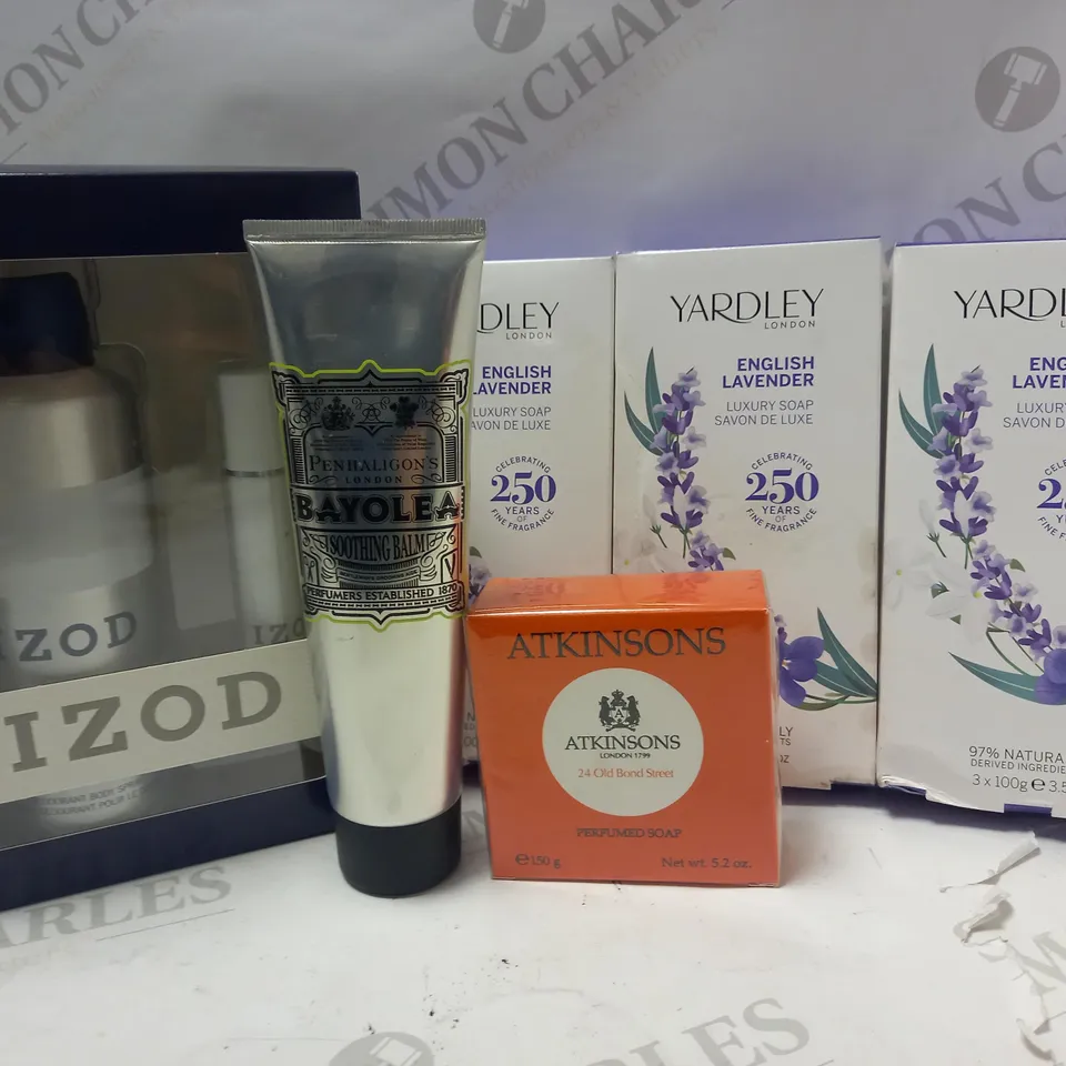 LOT OF 6 ASSORTED BATH & BODY PRODUCTS TO INCLUDE PENHALIGON'S BAYOLEA SOOTHING BALM, ATKINSONS 24 OLD BOND STREET PERFUMED SOAP, YARDLEY LUXURY SOAP, ETC