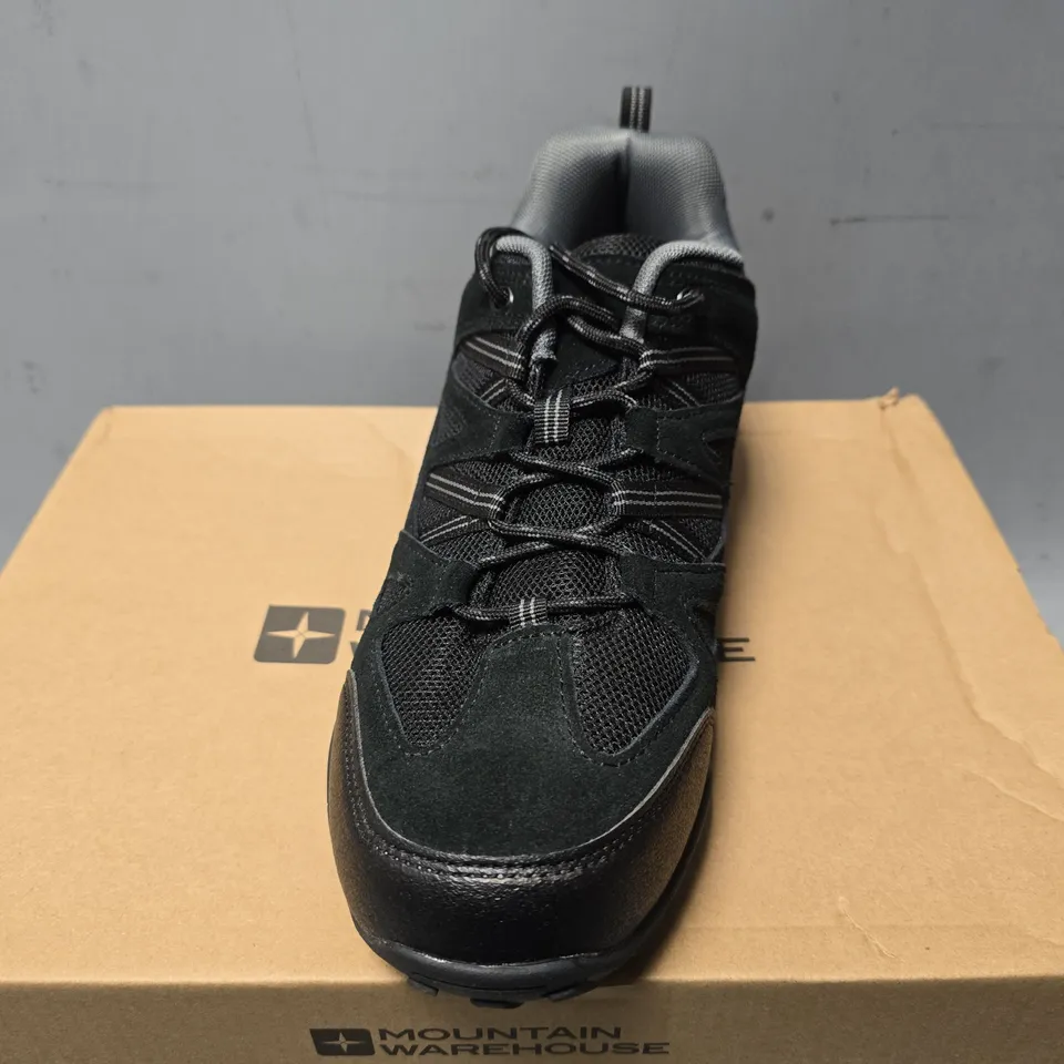 BOXED MOUNTAIN WAREHOUSE OUTDOOR III WALKING SHOE - UK 8 