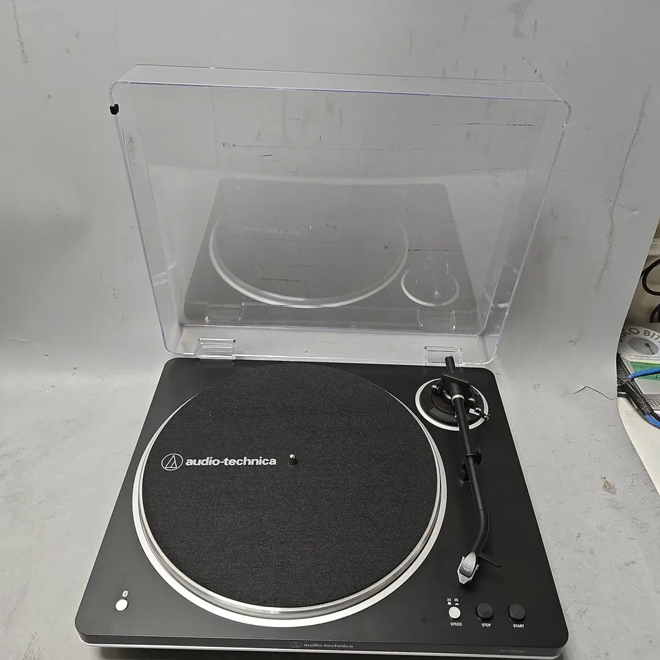 BOXED AUDIO TECHNICA AT-LP70XBT WIRELESS TURNTABLE 