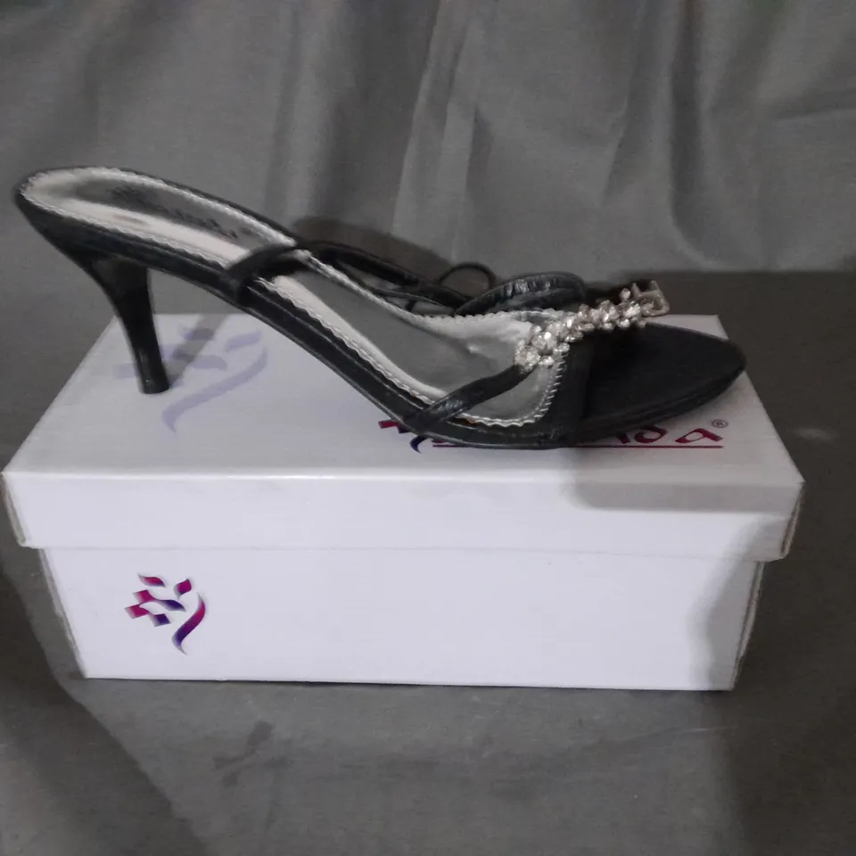 APPROXIMATELY 10 BOXED PARIS OF BLACK GEMMED LOW PROFILE HIGH HEELS VARIOUS SIZES TO INCLUDE SIZE 6