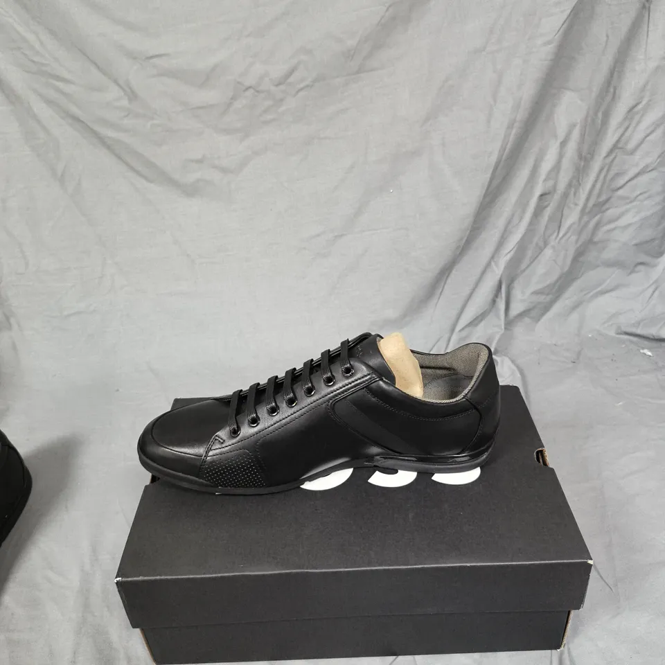BOSS SATURN SMOOTH LEATHER TRAINERS – BLACK – UK 11 (EU 45) – MEN'S SHOES