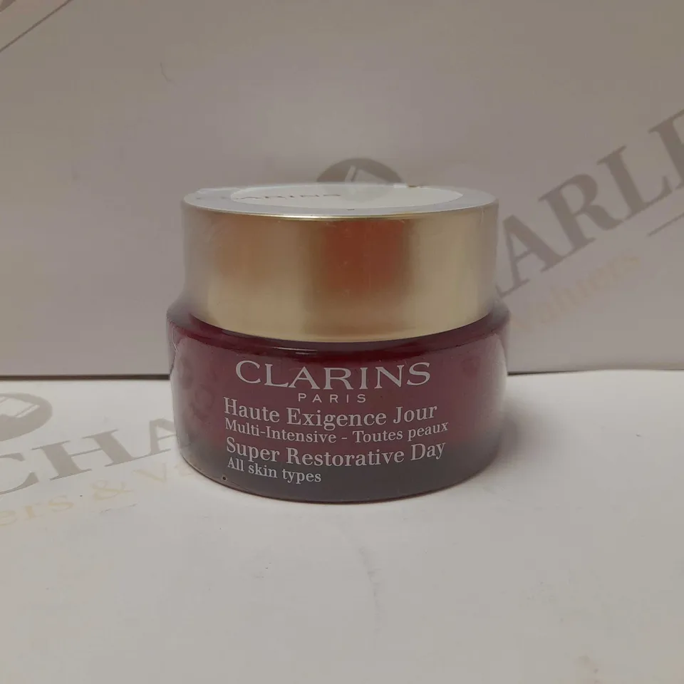 CLARINS SUPER RESTORATIVE DAY CREAM 50ML - ALL SKIN TYPES