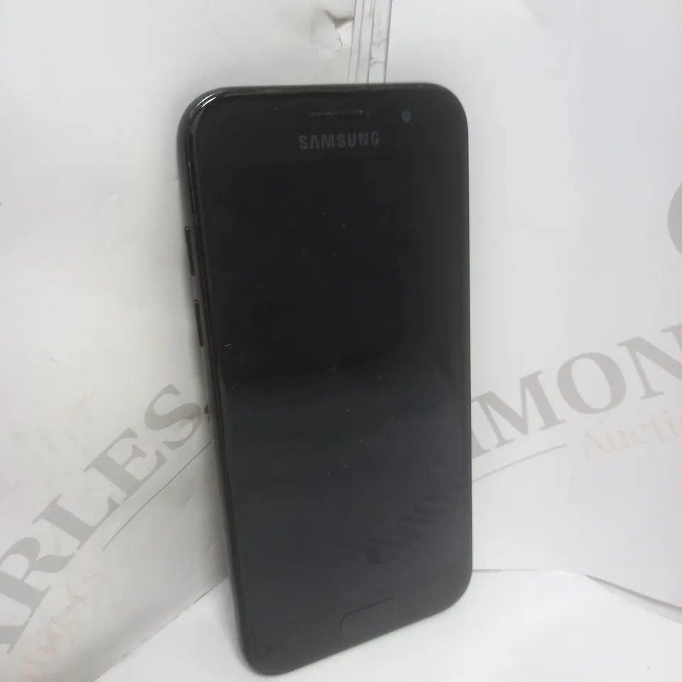 SAMSUNG GALAXY A3 SMARTPHONE