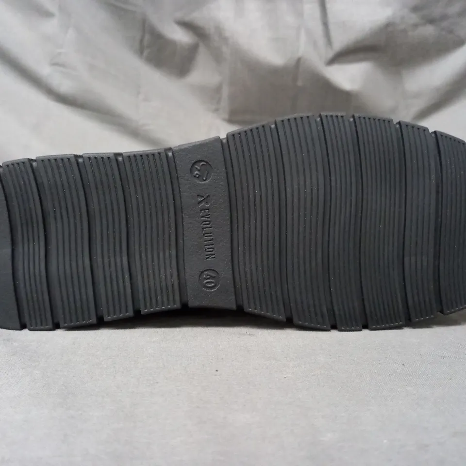 BOXED PAIR OF RIEKER BOOTS IN BLACK SIZE 6.5