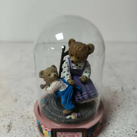 A STITCH IN TIME SAVES NINE" COLLECTIBLE BEAR CAROL LAWSON FIGURINE LIMITED EDITION 