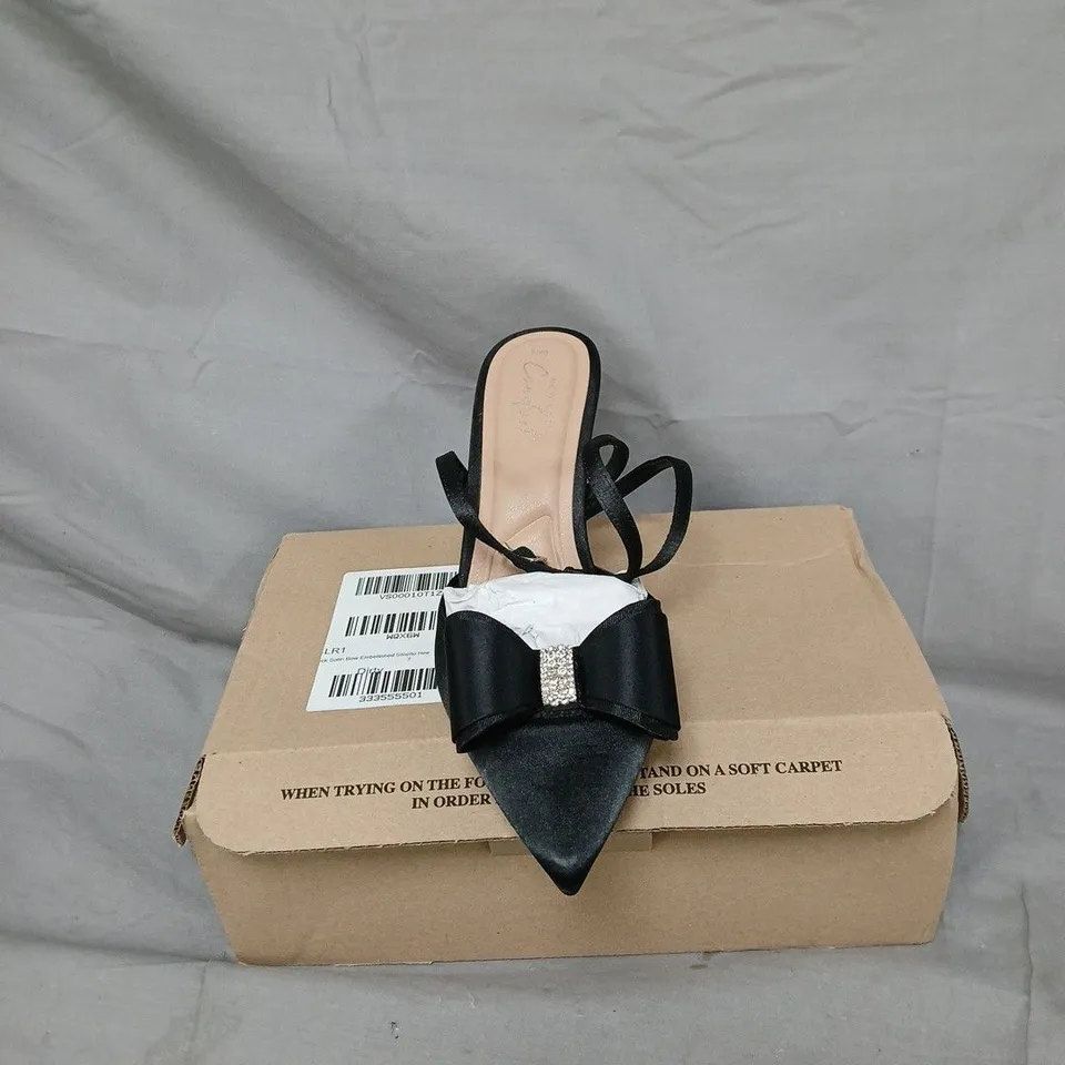 NEW LOOK COMFORT WOMEN'S BLACK SATIN BOW SANDAL WITH RHINESTONE – HIGH HEEL. UK SIZE 7