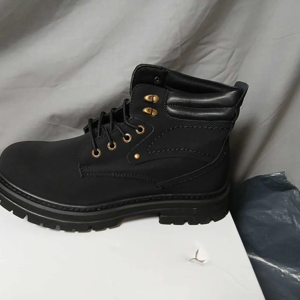 CONZURI MEN'S BLACK LEATHER COMBAT BOOTS UK 11 (US 12, EUR 46)