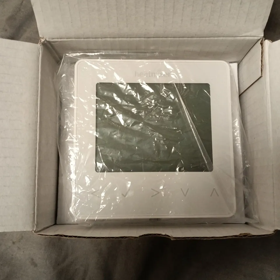 HEATMISER NEO SERIES V2 THERMOSTAT – WHITE, BOXED