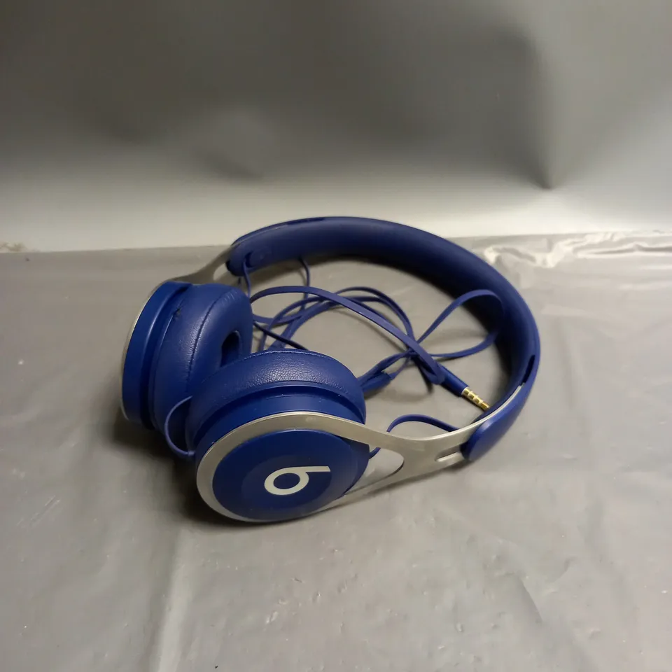 BEATS HEADPHONES BLUE