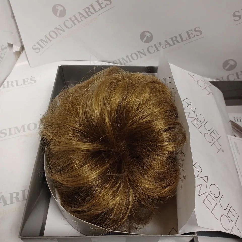 BOXED WINNER WIG BY RAQUEL WELCH - LIGHT BROWN