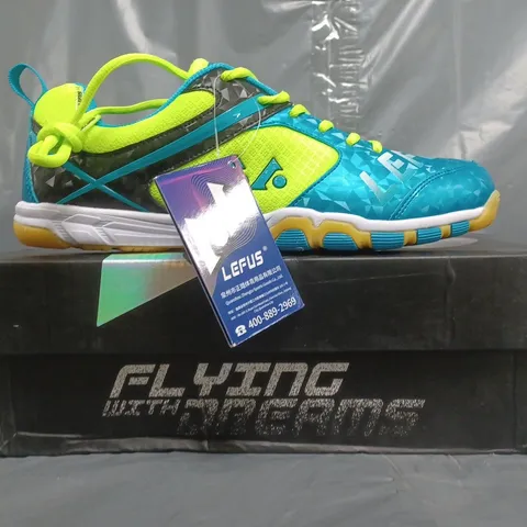 BOXED PAIR OF LEFUS TABLE TENNIS SHOES IN GREEN/BLUE SIZE UK 8