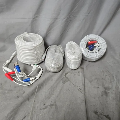 APPROXIMATELY 20 ASSORTED ITEMS OF NETWORK CABLES OF VARIOUS LENGTHS AND CONNECTIONS