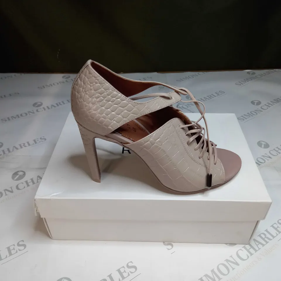 BOXED PAIR OF REISS MILA PEEPTO SHOES IN TRUFFLE CROC - 5