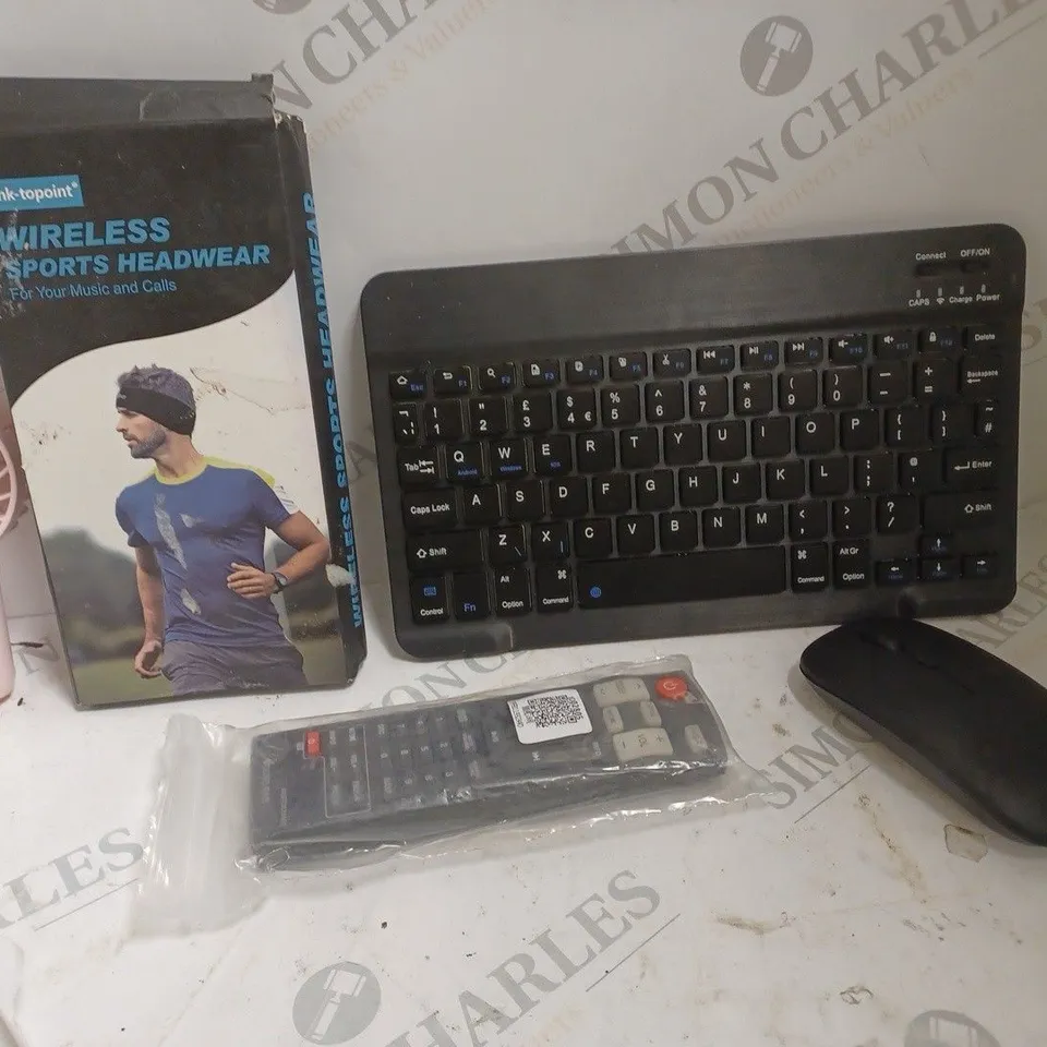 BOX OF APPROXIMATELY 10 ASSORTED ITEMS TO INCLUDE PORTABLE FAN, KEYBAORD & MOUSE, SPORTS HEADWEAR ETC