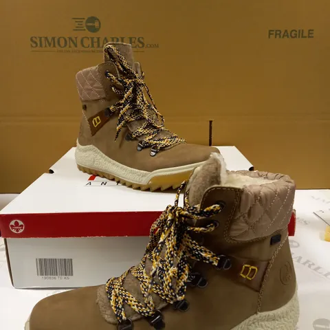 RIEKER WATER RESISTANT LACE UP BOOT SIZE 5