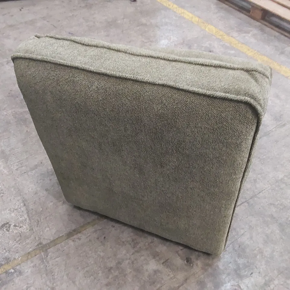 QUALITY DESIGNER ITALIAN MADE GRAVINA ARMLESS CHAIR/SOFA PIECE