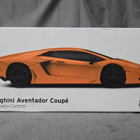 BOXED CMJ 1:24 SCALE LAMBORGHINI AVENTADOR COUPÉ RADIO CONTROLLED CAR