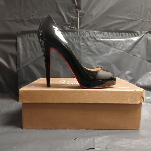 BOXED PAIR OF CHRISTIAN LOUBOUTIN PEEP TOE STILETTO HEELS IN BLACK SIZE EU 38