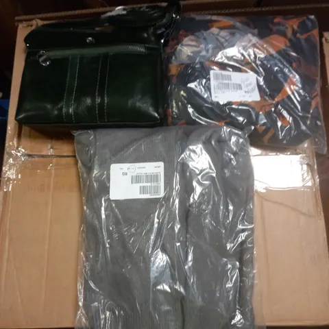 APPROXIMATELY 10 LADIES CLOTHING AND HANDBAG ITEMS. ASSORTED COLOURS, SIZES AND STYLES 