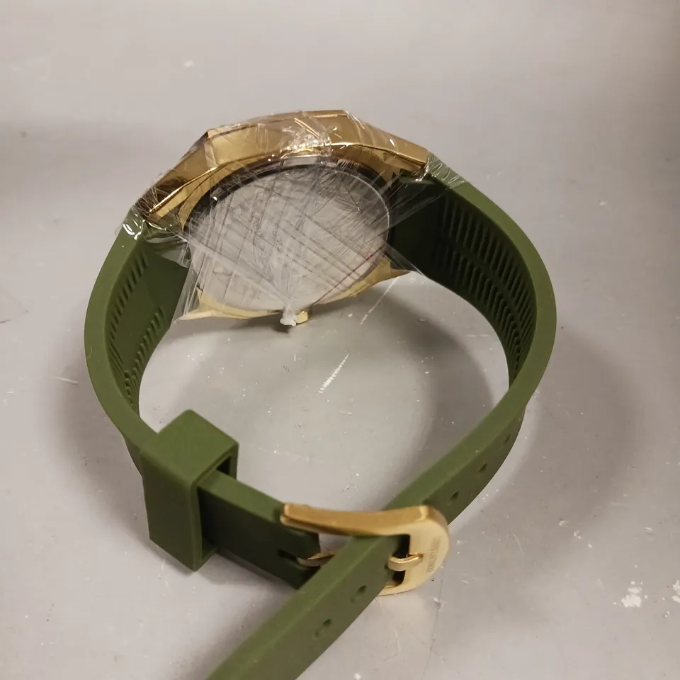 MENS LOUIS LACOMBE CHRONGRAPH WATCH – 3 SUB DIALS – GOLD COLOUR CASE – GREEN RUBBER STRAP