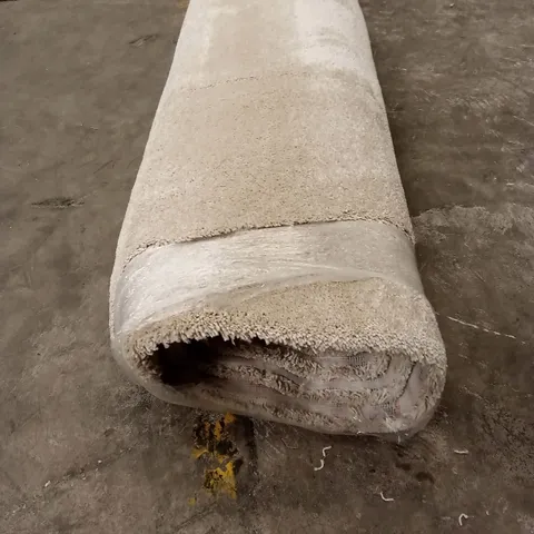 ROLL OF QUALITY IMPRESSIVE 31 SHORTBREAD CARPET // APPROX SIZE; 1.95 x 4m