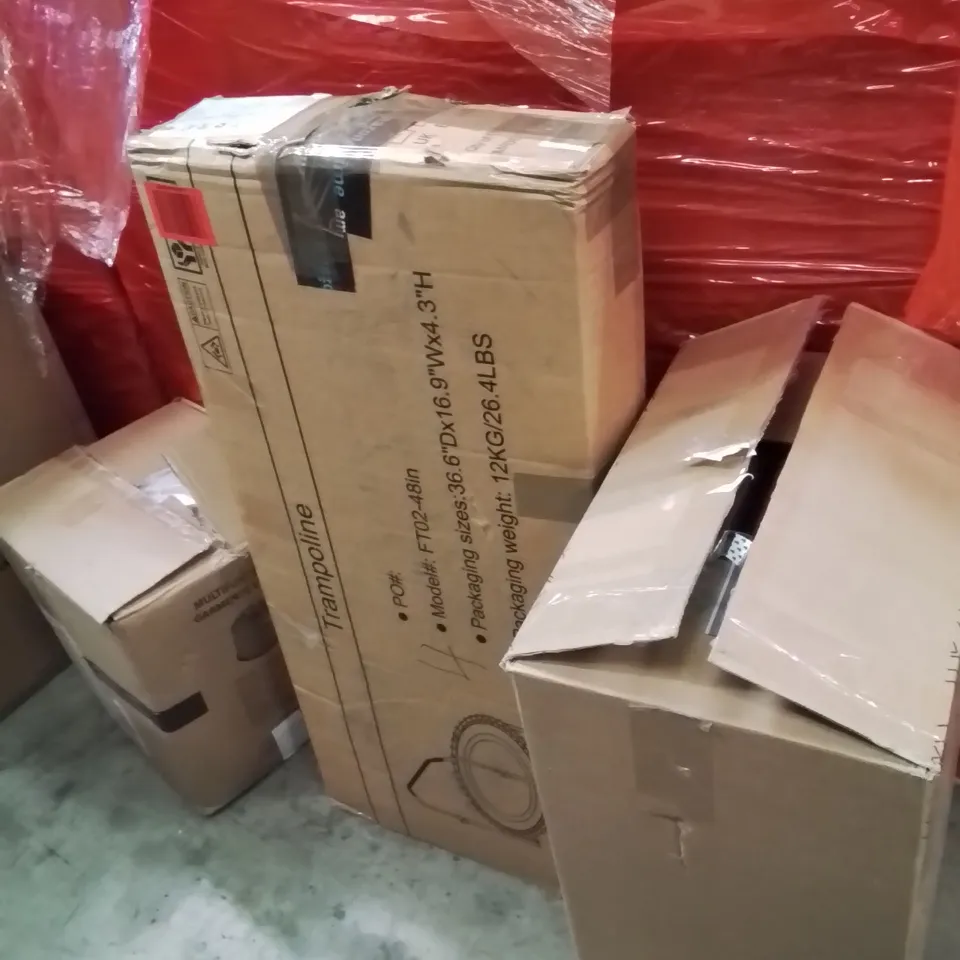 PALLET OF ASSORTED HOUSEHOLD GOODS AND PRODUCTS TO INCLUDE;TRAMPOLINE,SUITCASE,STREAMER