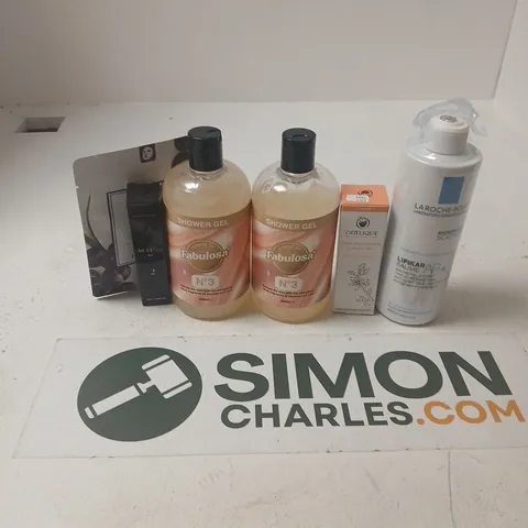 APPROXIMATELY 15 ASSORTED HEALTH & BEAUTY PRODUCTS TO INCLUDE FABULOSA SHOWER GEL, LA ROCHE-POSAY, FOREO TENCEL SHEET MASK, ETC - COLLECTION ONLY