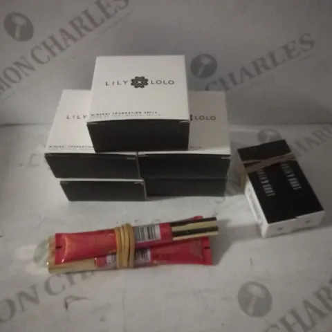 GROUP OF APPROX 10 ASSORTED HEALTH AND BEAUTY ITEMS TO INCLUDE LIPSTICK, FOUNDATION AND LIP GLOSS