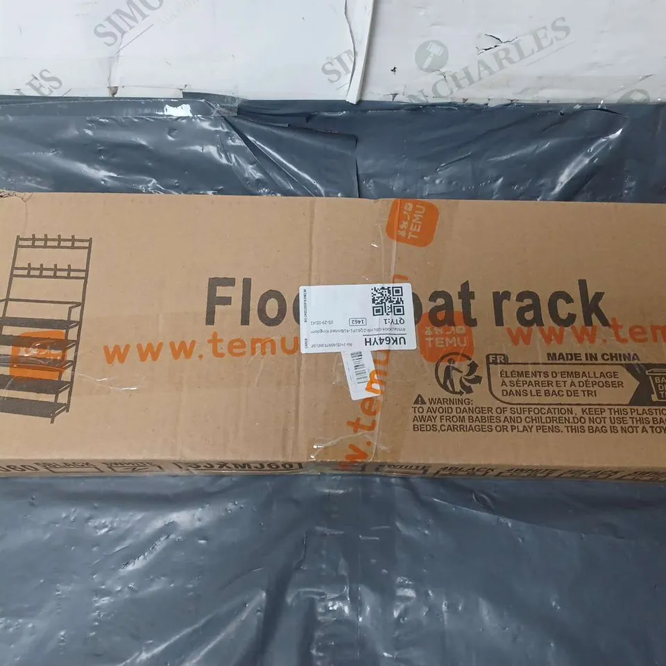 BOXED FLOOR COAT RACK IN WHITE