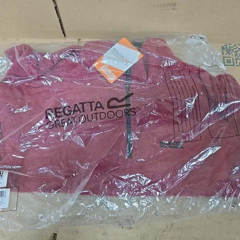 BAGGED REGATTA THOMPSON FLEECE IN DARK MAROON - UK MEDIUM