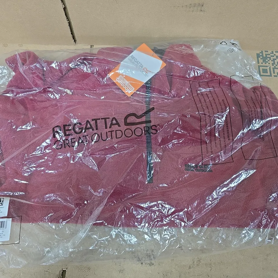 BAGGED REGATTA THOMPSON FLEECE IN DARK MAROON - UK MEDIUM