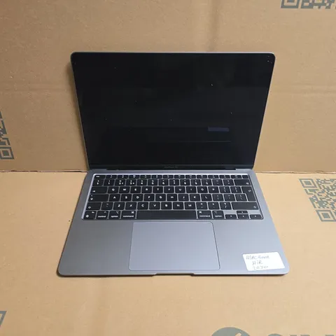 APPLE MACBOOK AIR (A2337)