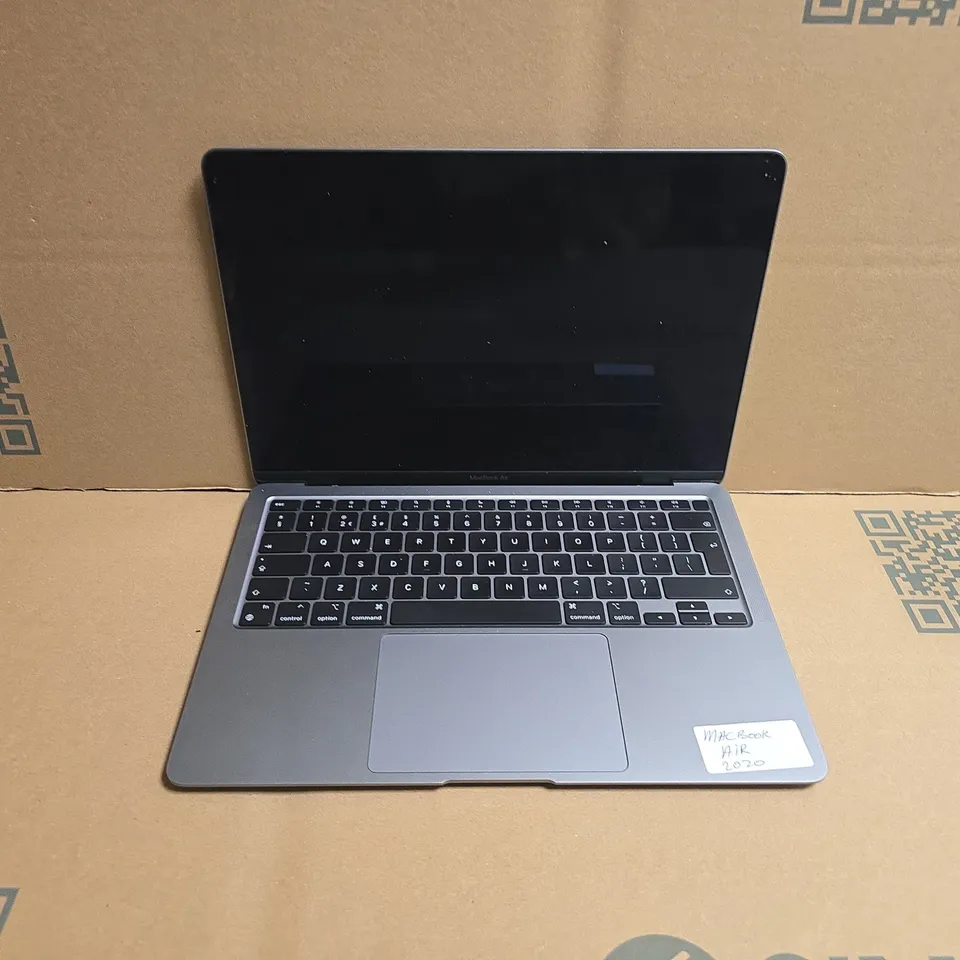 APPLE MACBOOK AIR (A2337)