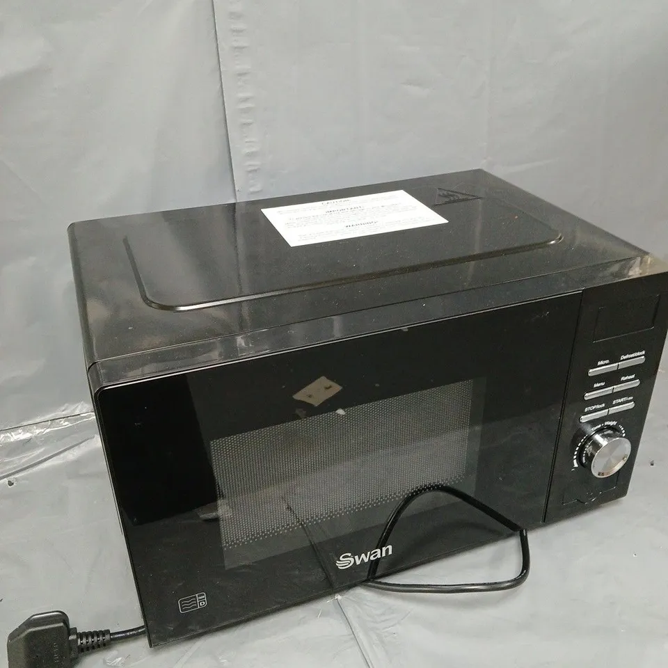 SWAN 20L 700W DIGITAL MICROWAVE IN BLACK - COLLECTION ONLY