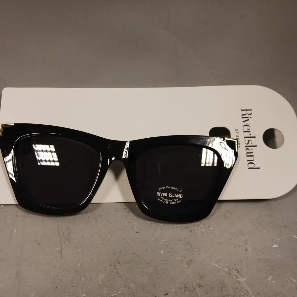 RIVER ISLAND CATEYE SUNGLASSES 