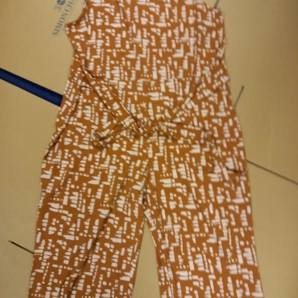 LOT OF 20 BRAND NEW HALSTON CROP JUMPSUITS PECAN SIZE 3XL
