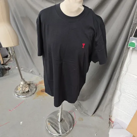 AMI PARIS T-SHIRT - BLACK, LARGE (LOGO ON CHEST)