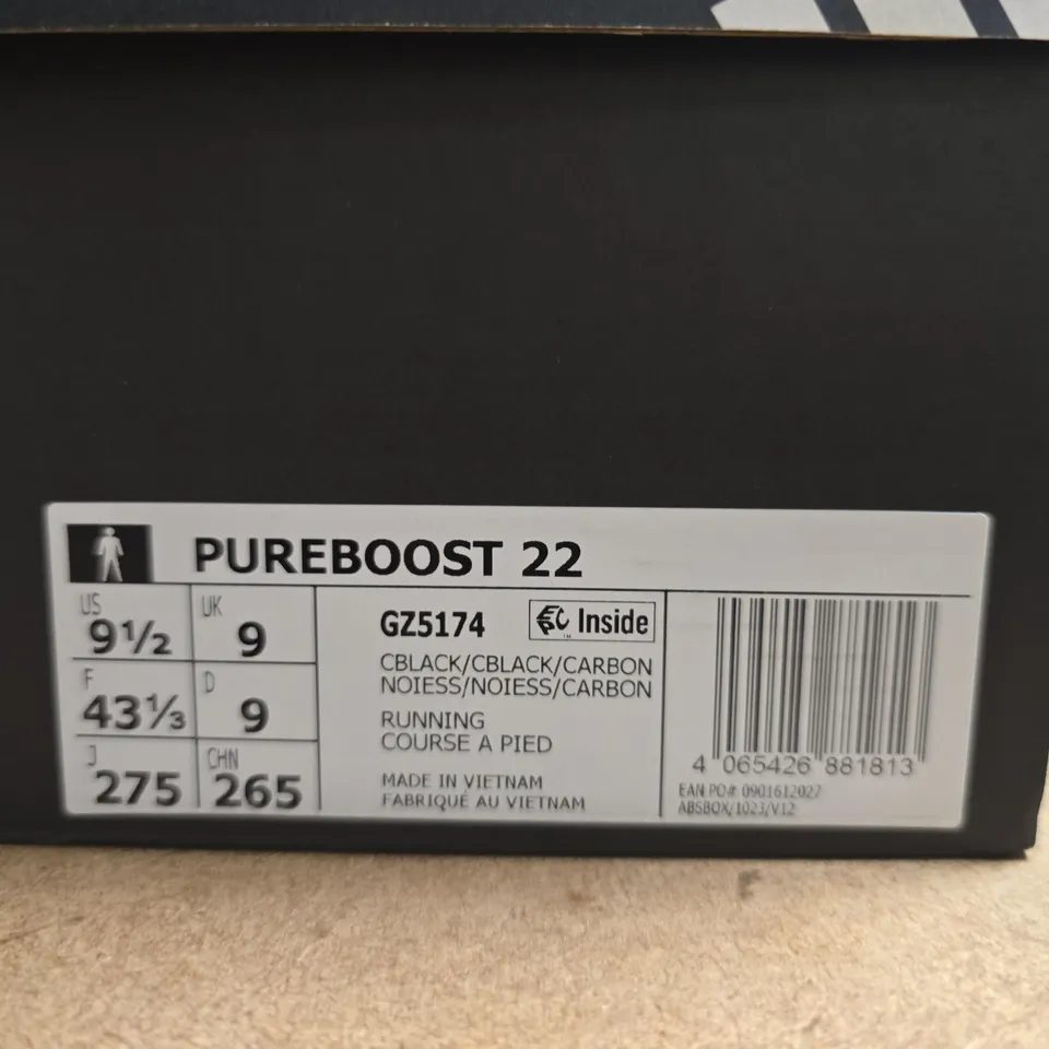 BOXED PAIR OF ADIDAS PUREBOOST 22 RUNNING SHOES – BLACK, UK 9 (MEN)