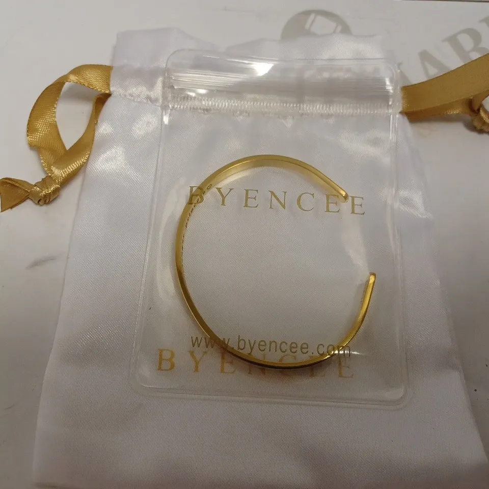 BYENCEE PERSONALISED LOOP BRACELET - EEMAN RAZZAQ