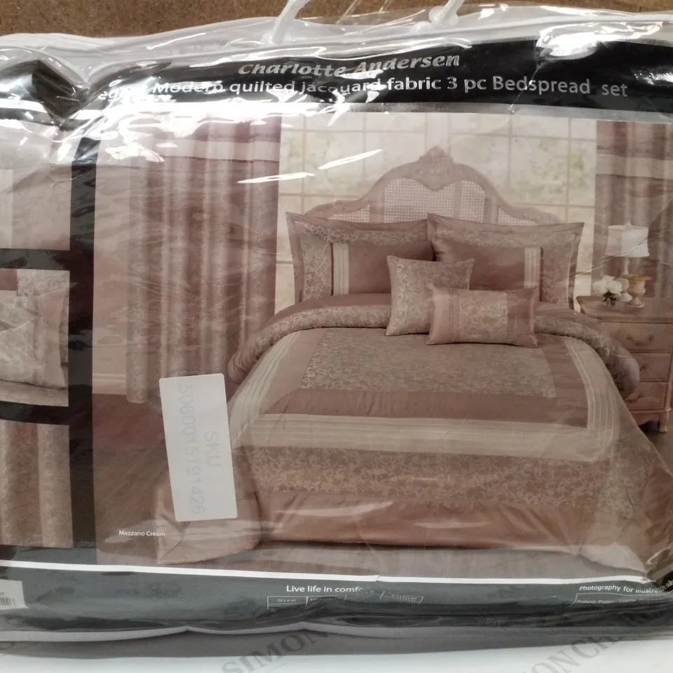 BRAND NEW CHARLOTTE ANDERSEN MEZZANO CREAM KING 240×260CM BEDSPREAD SET 