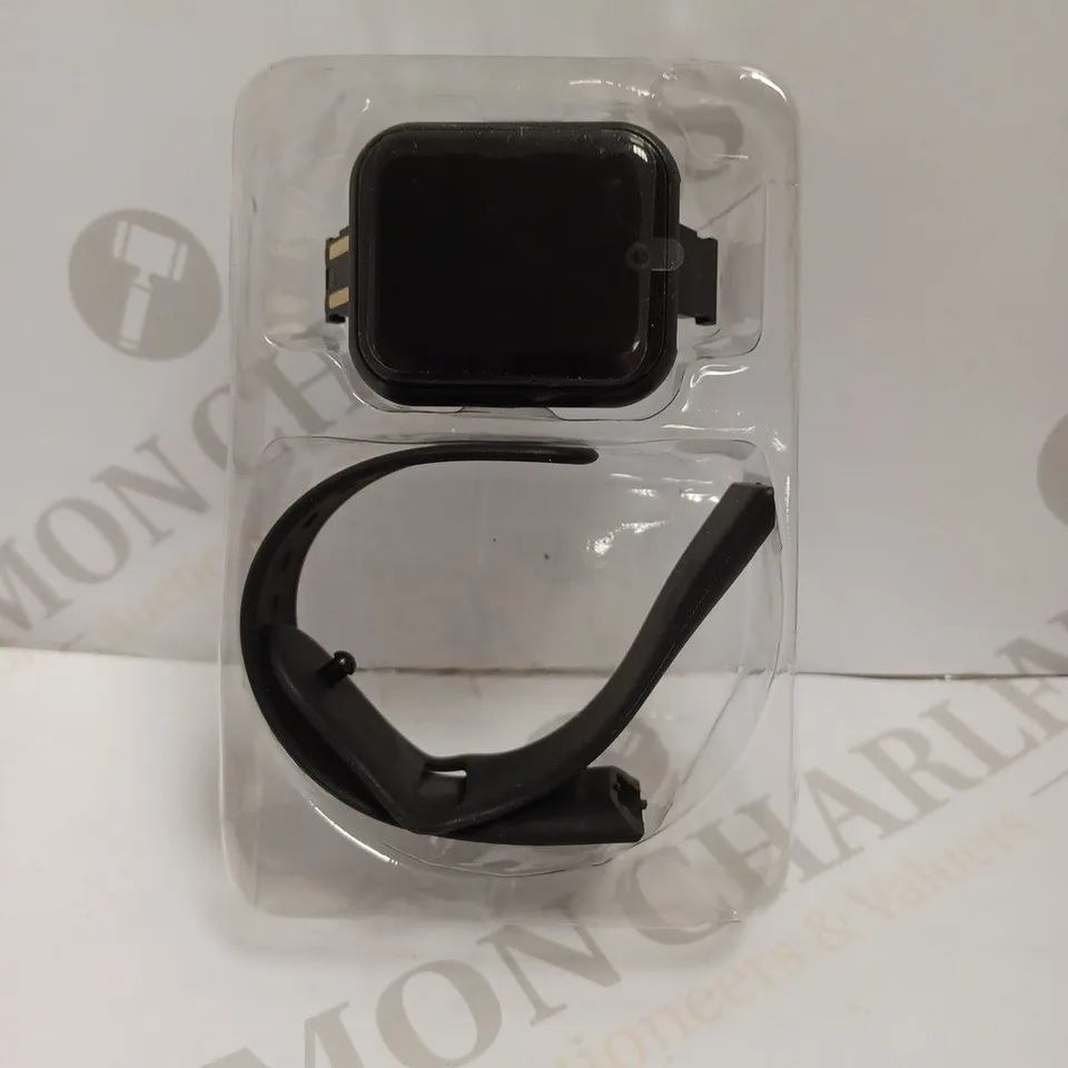 BOXED FITNESS TRACKER - BLACK