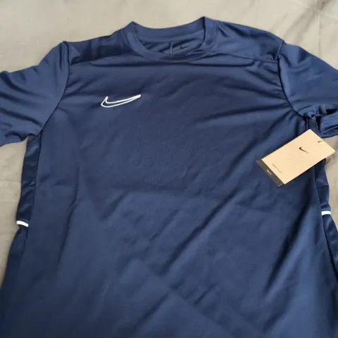 NIKE NAVY BLUE TRAINING TOP – SIZE M (MEN'S)