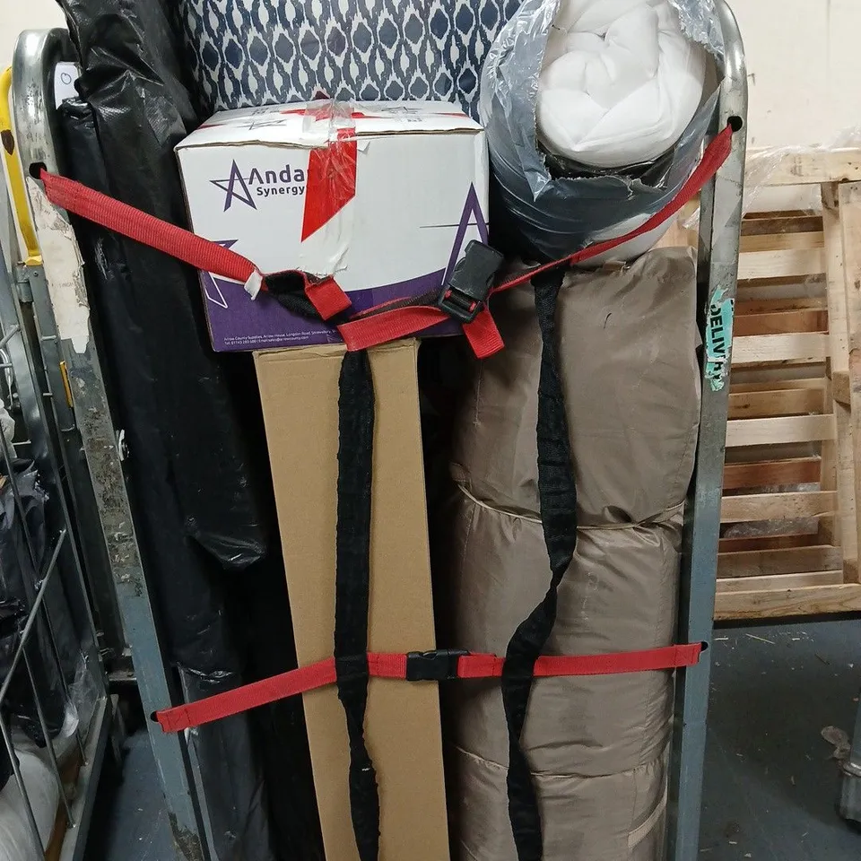 CAGE OF APPROXIMATELY 10 ASSORTED HOUSEHOLD ITEMS - COLLECTION ONLY  