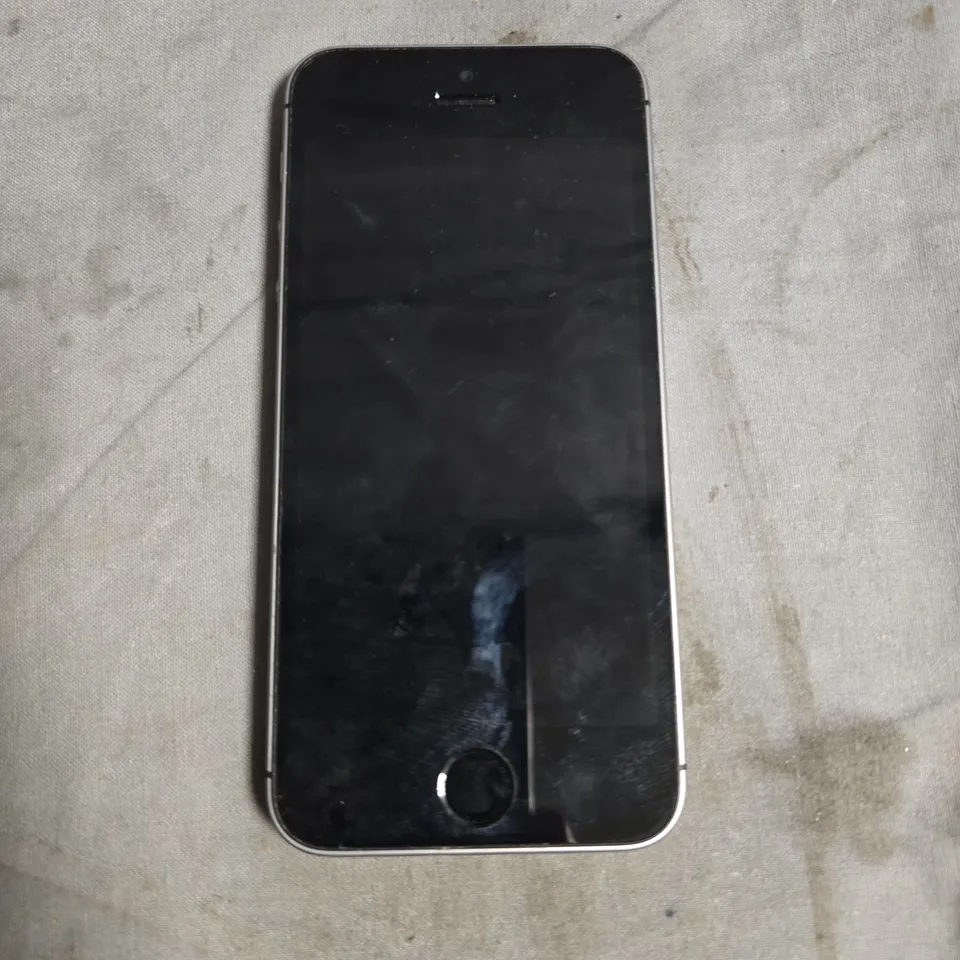 APPLE IPHONE SE SMARTPHONE